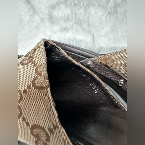 Gucci Women's Brown Monogram Mules - Picture 16 of 17